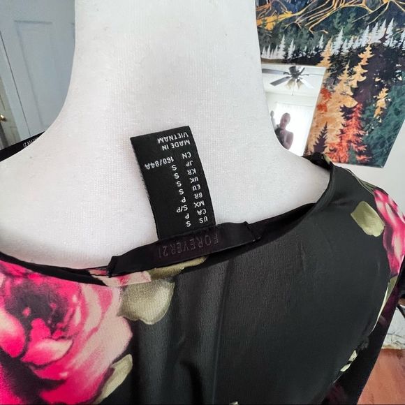 Women's Forever21 Kimmino Black Size Small - Picture 3 of 3